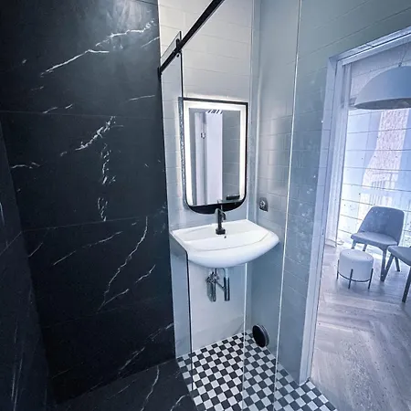 Center Deluxe Art * Varsovia